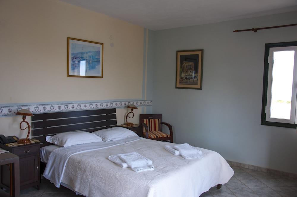 Irides Luxury Studios & Apartments Aegina Kültér fotó