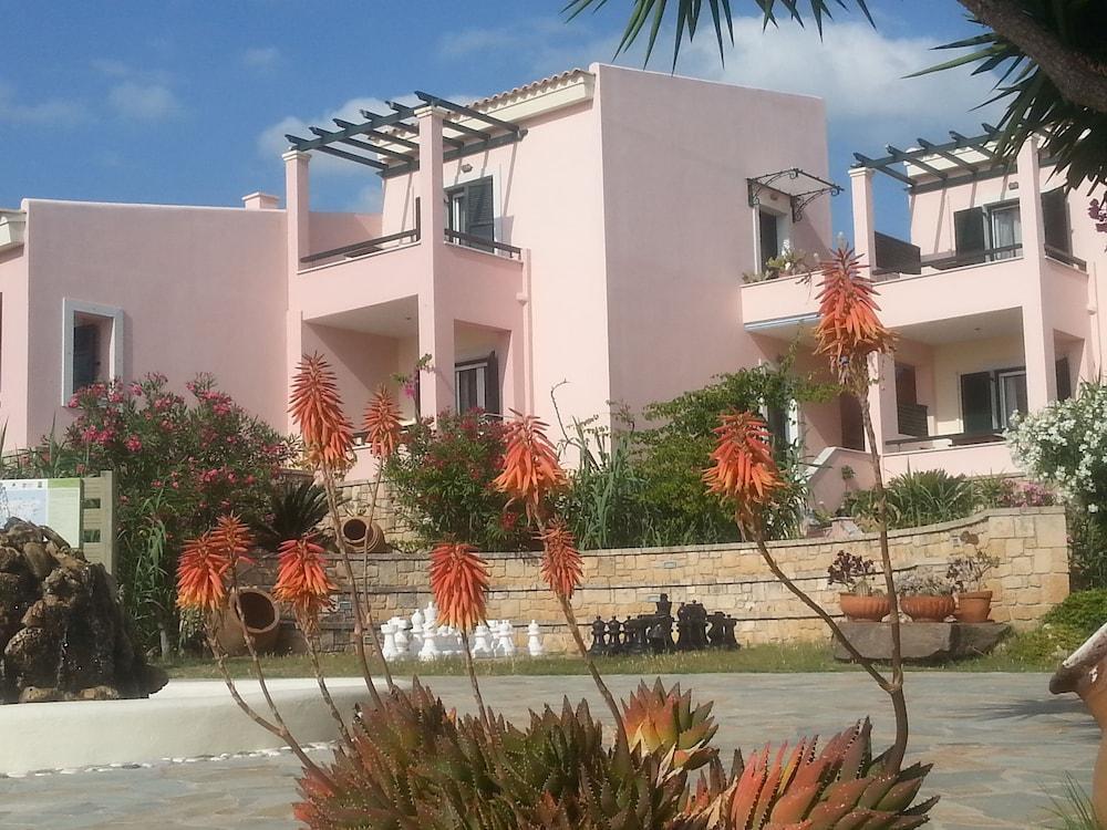 Irides Luxury Studios & Apartments Aegina Kültér fotó